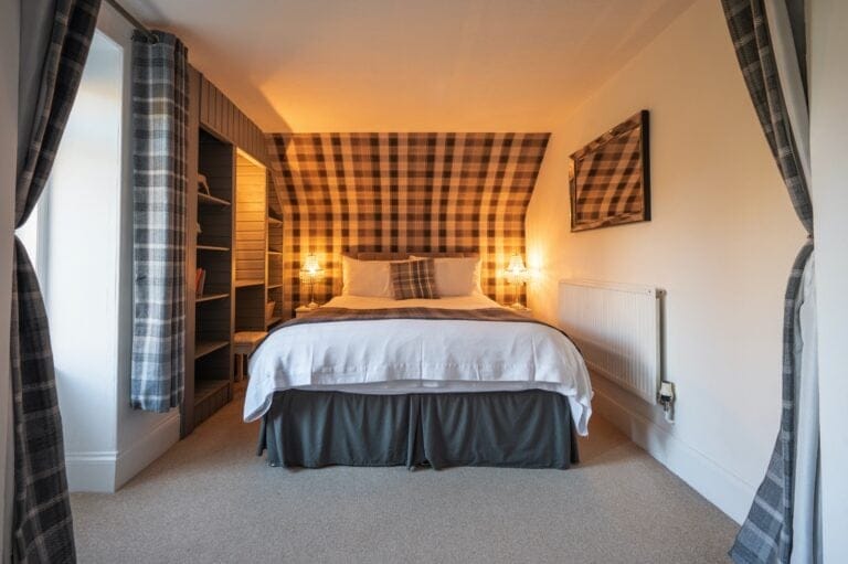 Room 11 - Bedroom 11d