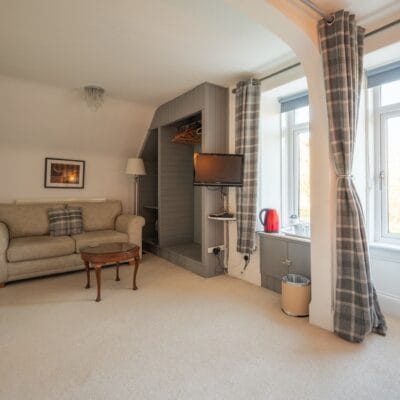 Room 11 - Bedroom 11e