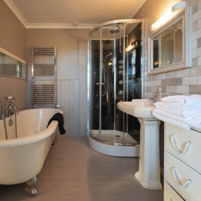 About Us - Bedroom 2c
