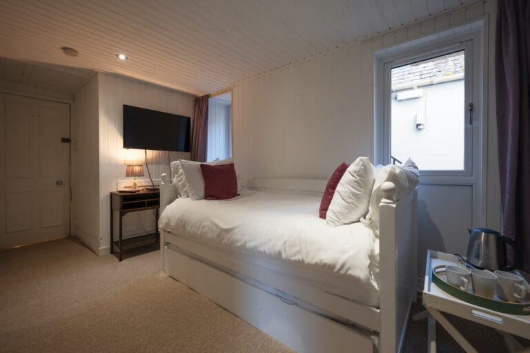 Room 5 - Bedroom 5a