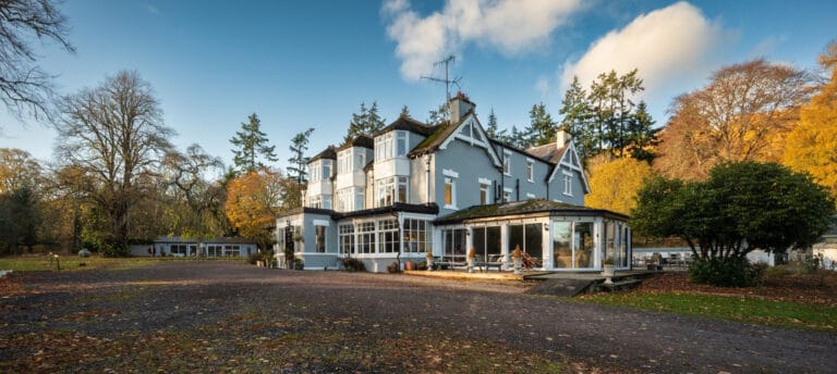 On Site Parking - polmaily house